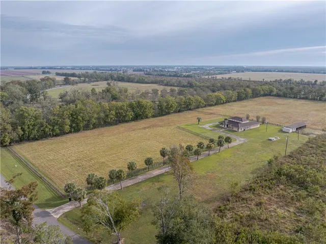 $550,000 | 435 Downs Lane, Alexandria, LA 71303