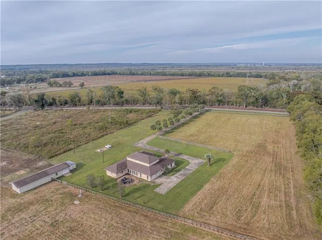 $499,999 | 435 Downs Lane, Alexandria, LA 71303