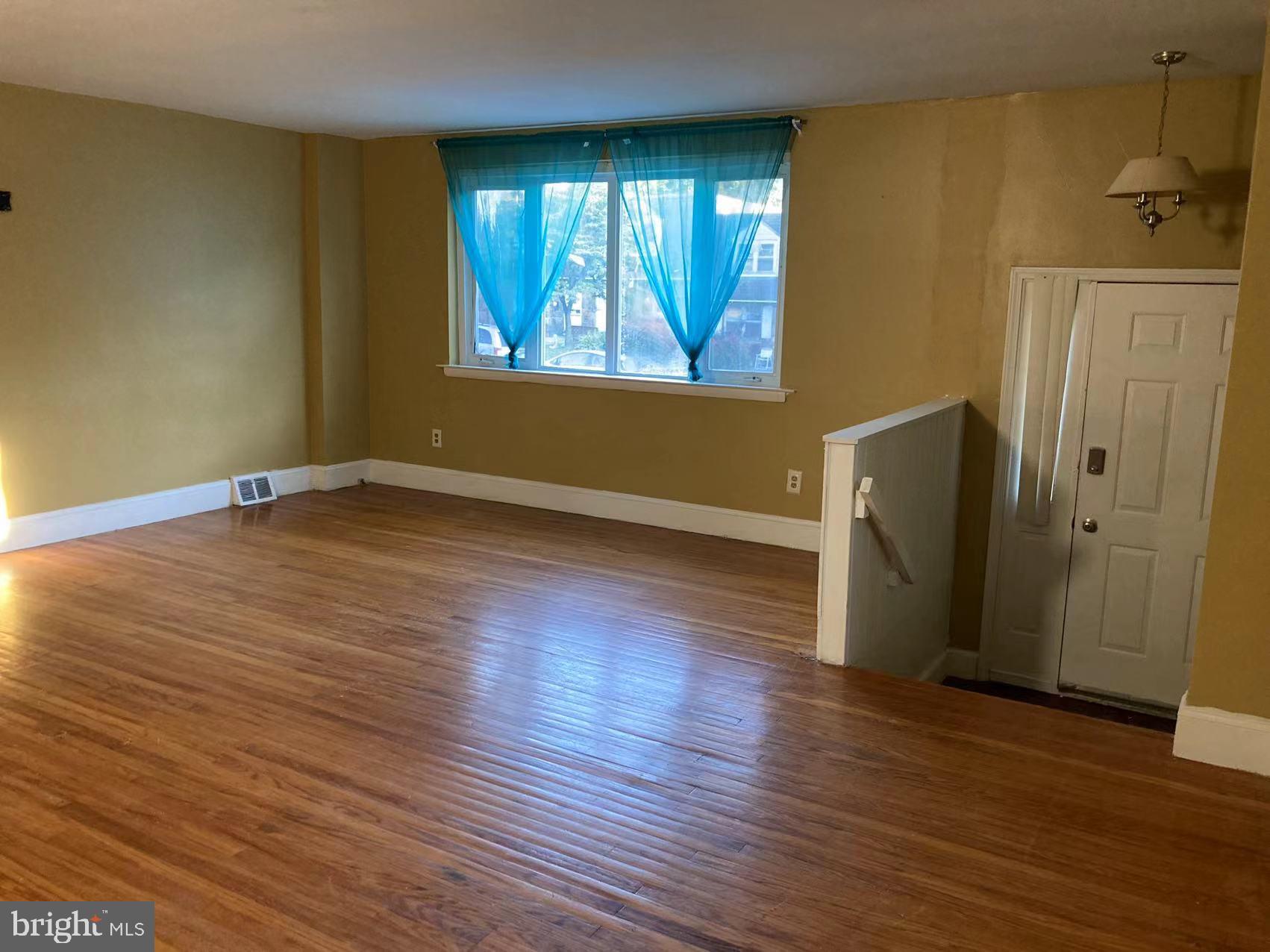 4035 Gideon Road Brookhaven, PA 19015 - Photo 5 of 14 Gallery Image 5