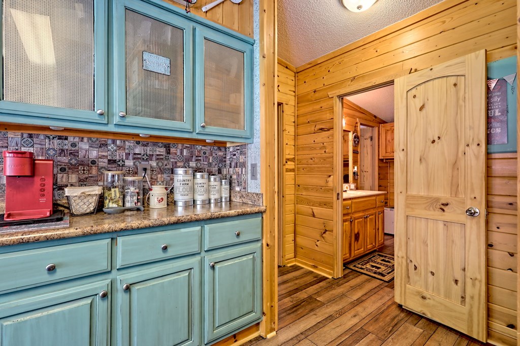 1483 Hilltop Road Murphy, NC 28906 - Photo 46 of 74 a bathroom with a sink a mirror and shower