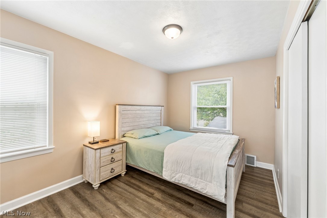 29306 Oakdale Road Willowick, OH 44095 - Photo 14 of 37