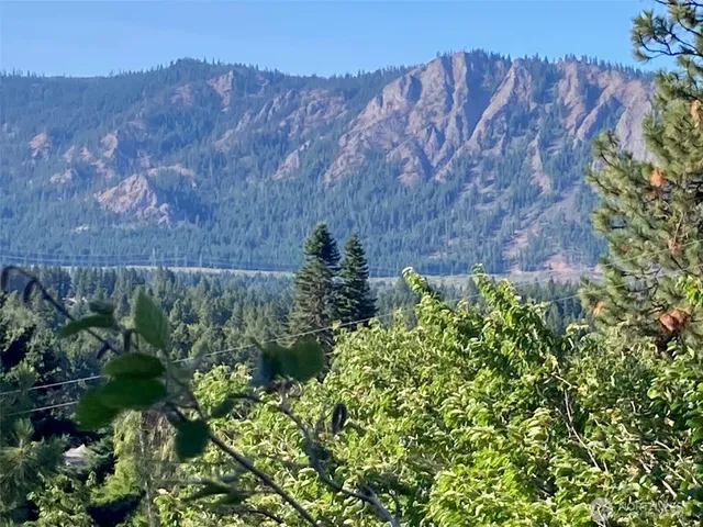 $117,450 | 322 West 4th Street, Cle Elum, WA 98922