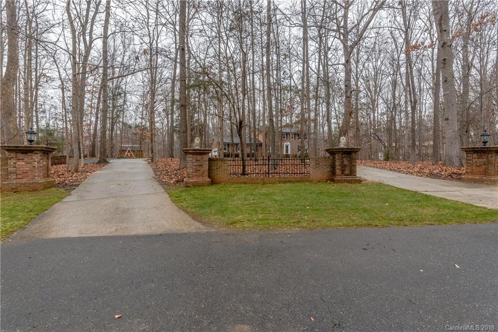 8408 Pompano Road Harrisburg, NC 28075 - Photo 3 of 36 Gallery Image 3