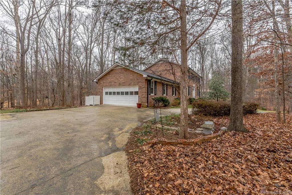 8408 Pompano Road Harrisburg, NC 28075 - Photo 4 of 36 Gallery Image 4