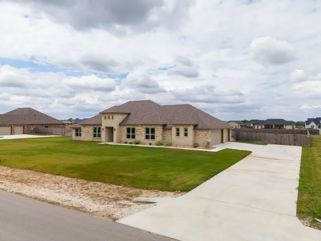 $679,900 | 930 Inka Road, Salado, TX 76571