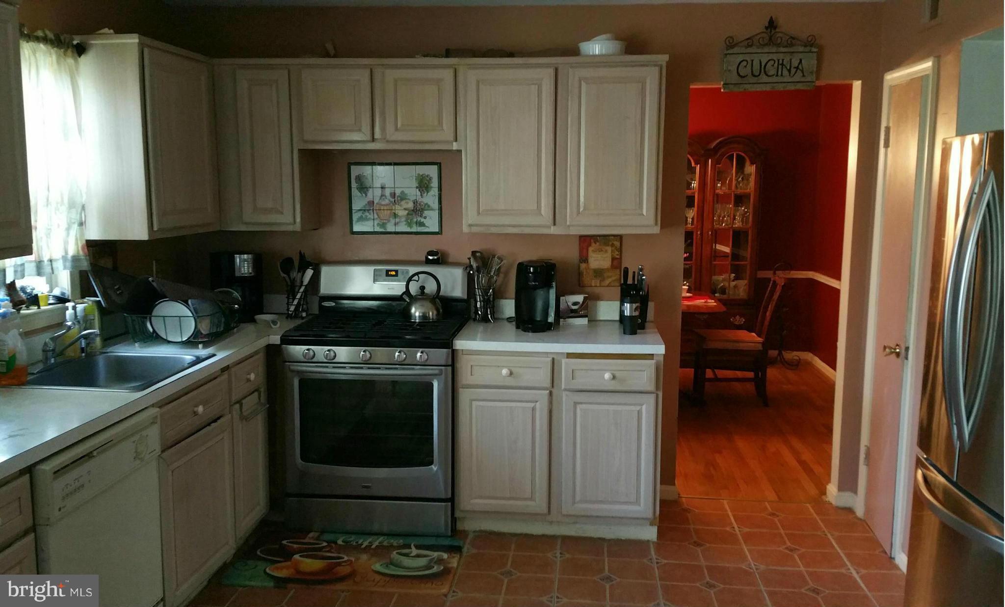 12605 Garden Gate Road Silver Spring, MD 20902 - Photo 13 of 27 Kitchen