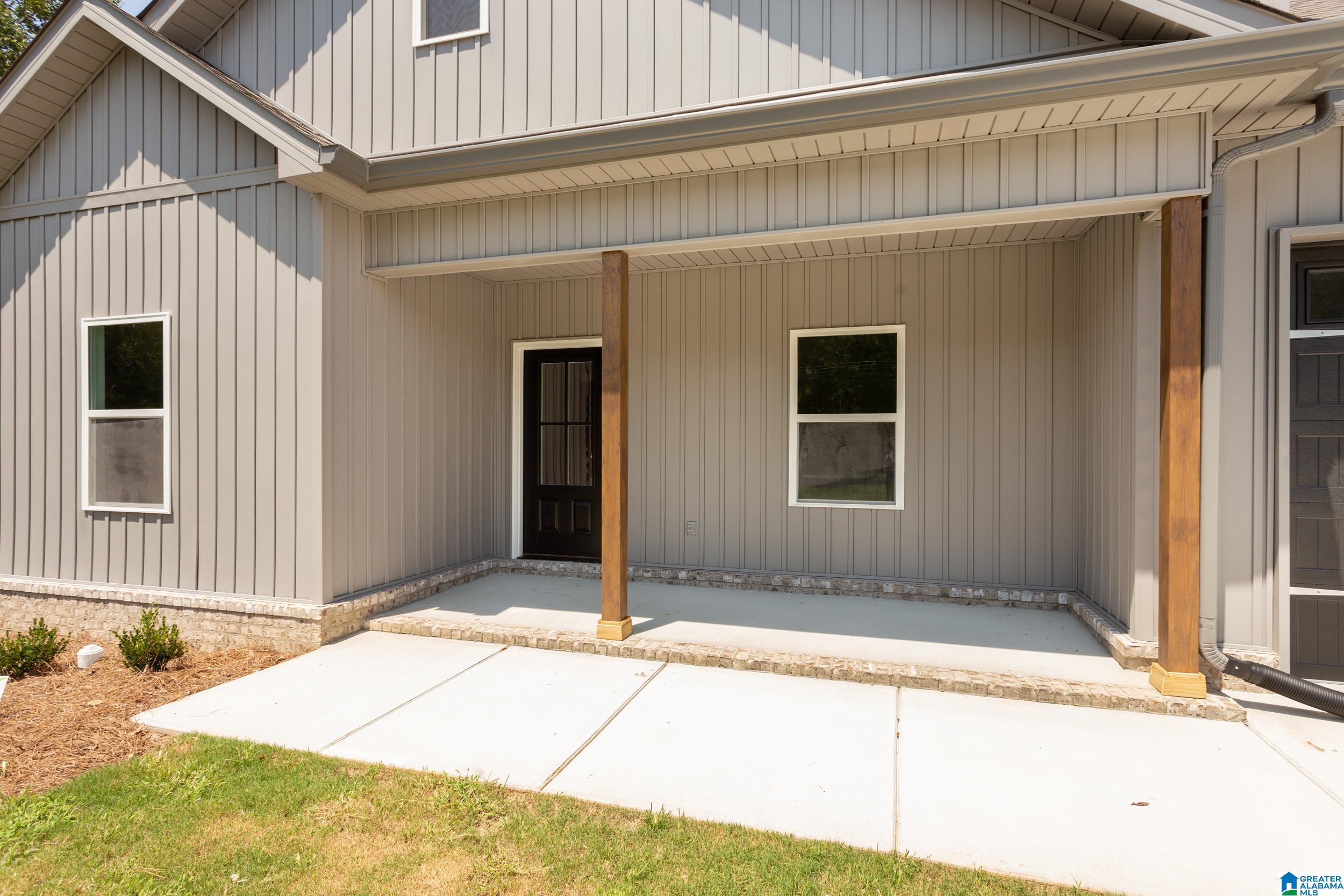 220 Nichols Road Leeds, AL 35094 - Photo 2 of 32