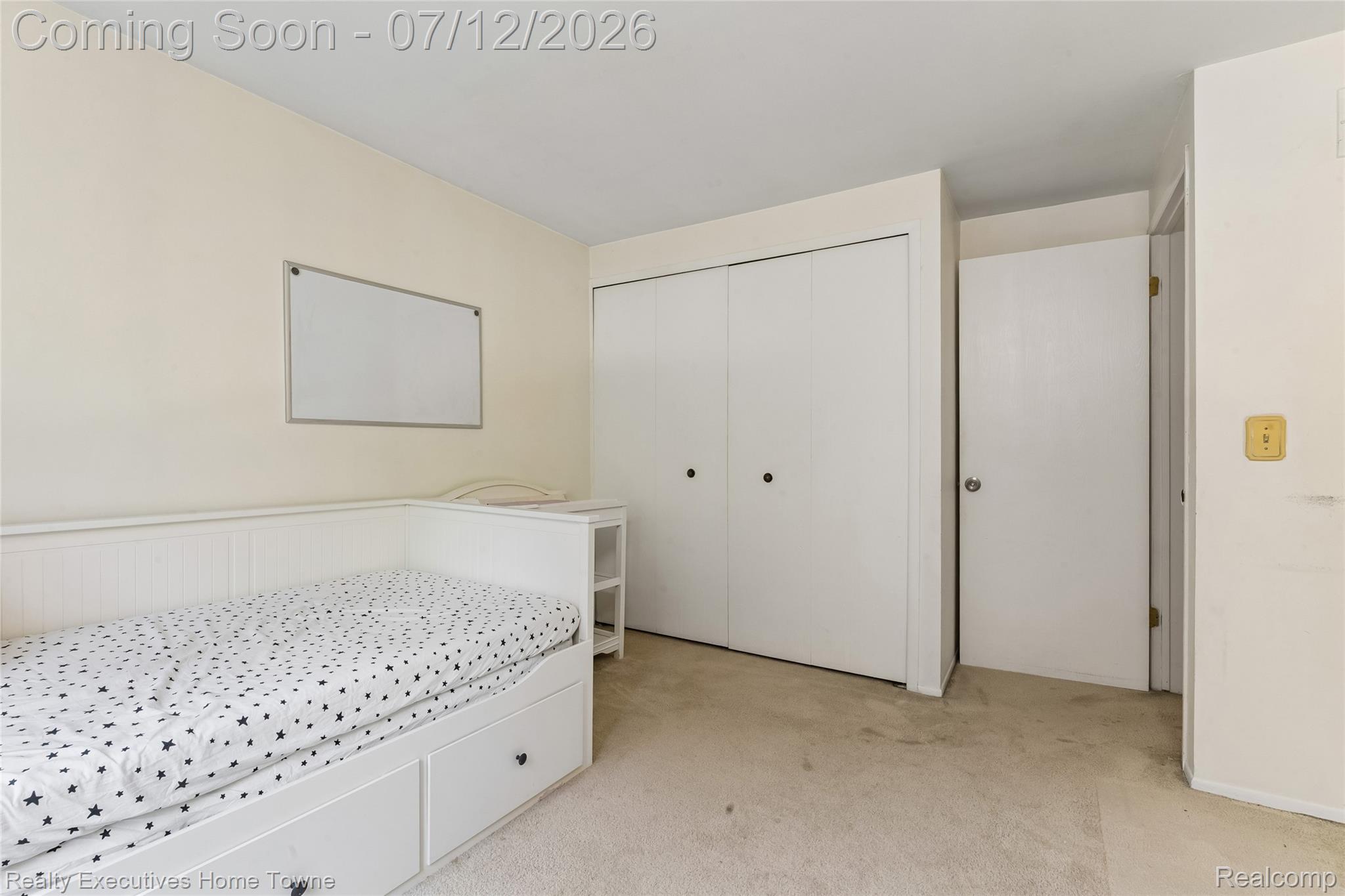 1077 Willow Grove Court Rochester, MI 48307 - Photo 23 of 34 Bedroom