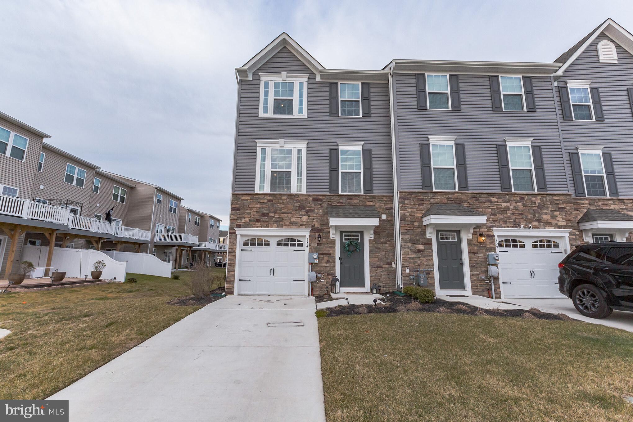 134 Pinnacle Place Sewell, NJ 08080 - Photo 2 of 30