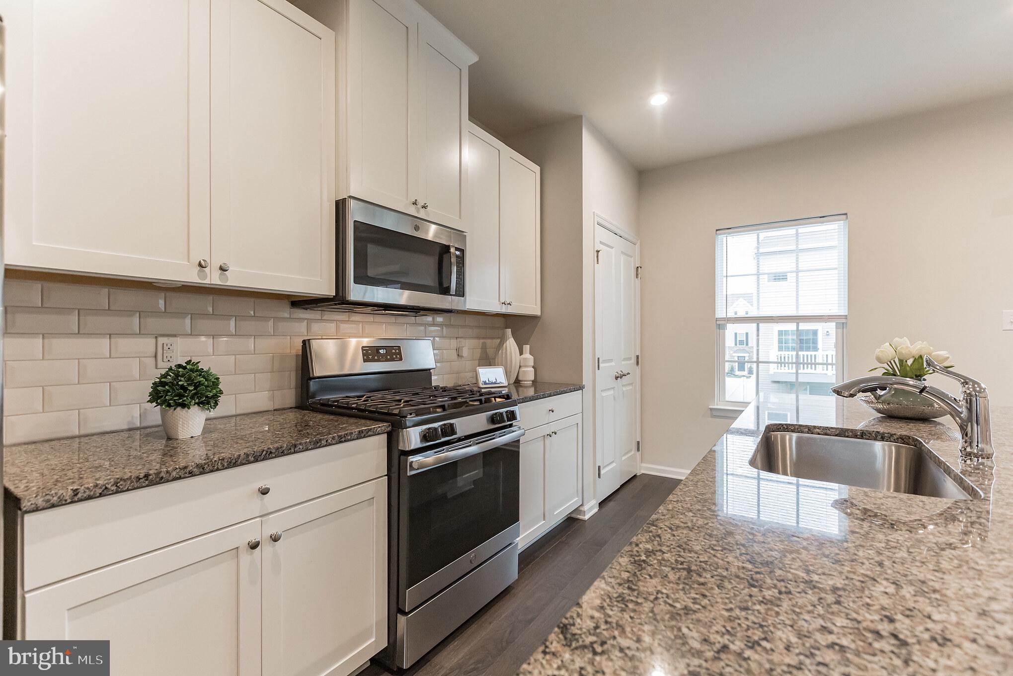 134 Pinnacle Place Sewell, NJ 08080 - Photo 13 of 30