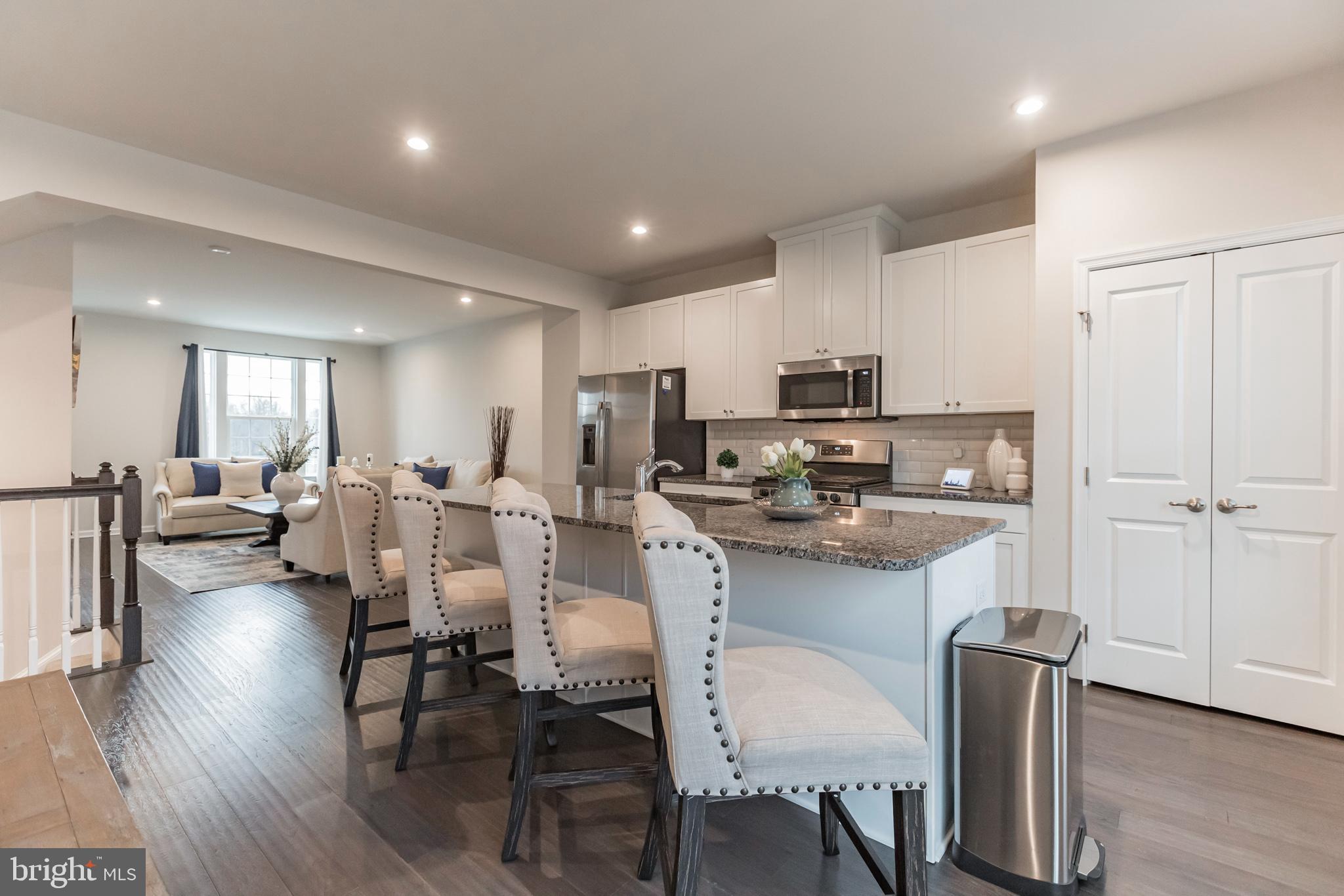 134 Pinnacle Place Sewell, NJ 08080 - Photo 7 of 30