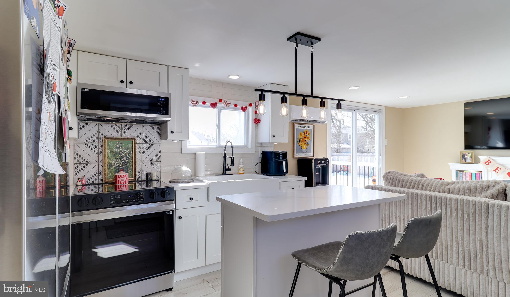 640 Clonmell Road Paulsboro, NJ 08066 - Photo 3 of 21