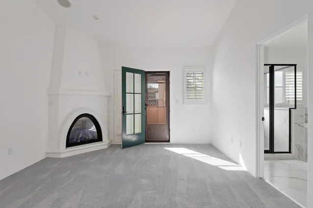 $2,095,000 | 105 West De La Guerra Street, Unit S, Santa Barbara, CA 93101