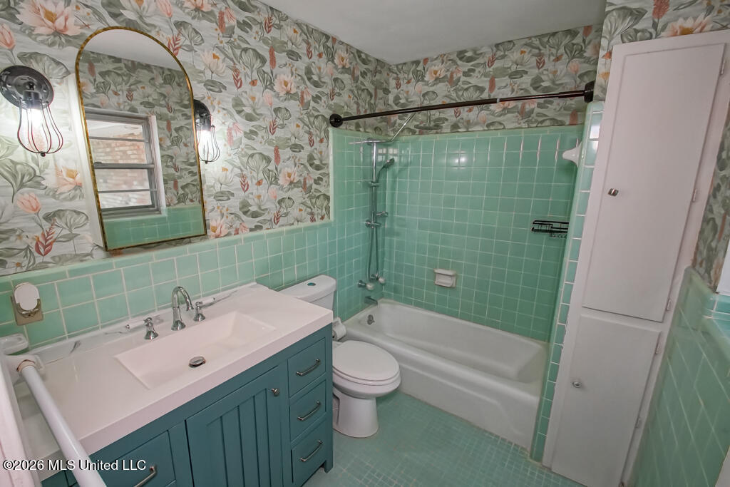 557 Walkiah Blf Road Picayune, MS 39466 - Photo 21 of 53 G_PrimaryBath