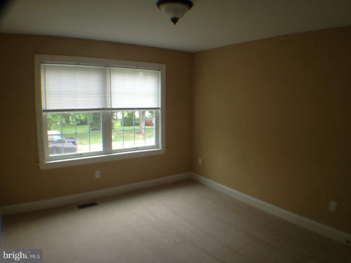 27 East Park Road Havertown, PA 19083 - Photo 15 of 25 Bedroom 4