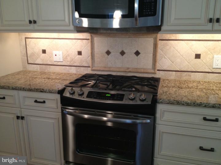 27 East Park Road Havertown, PA 19083 - Photo 8 of 25 Kitchen