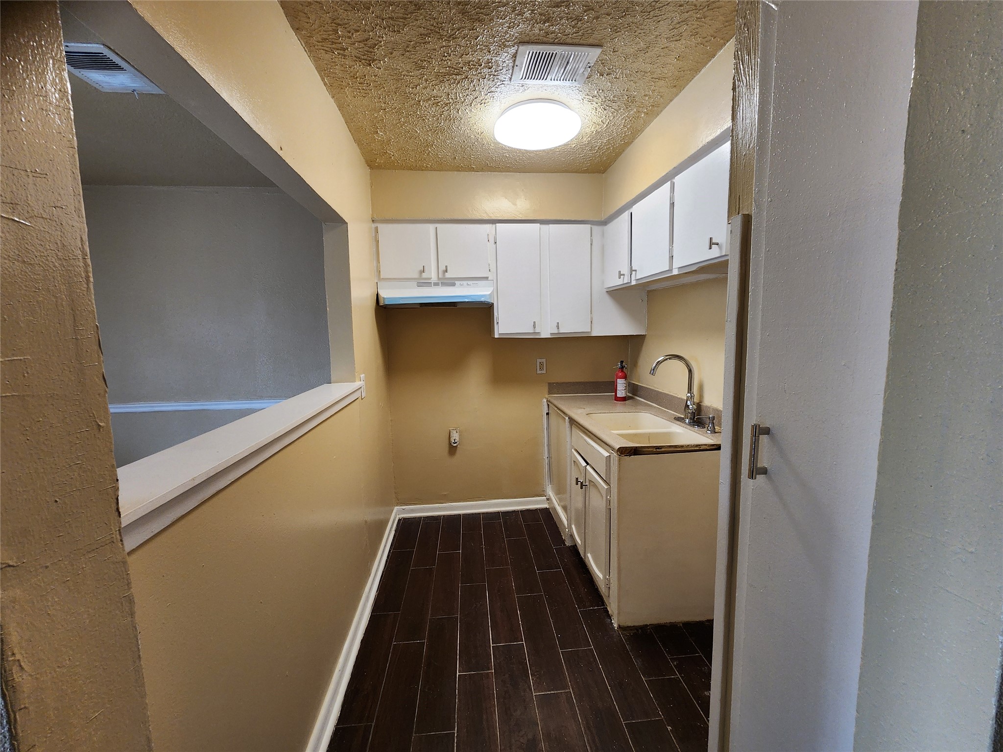 4311 Yellowstone Boulevard, Unit 4 Houston, TX 77021 - Photo 4 of 8