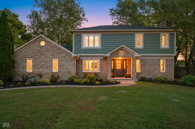 $425,000 | 12040 Kemp Circle, Indianapolis, IN 46229