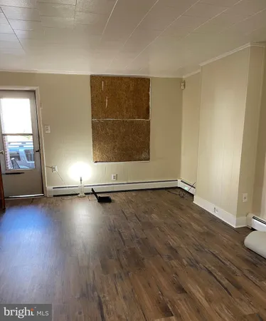 $1,800 | 705 Anderson Street, Trenton, NJ 08611