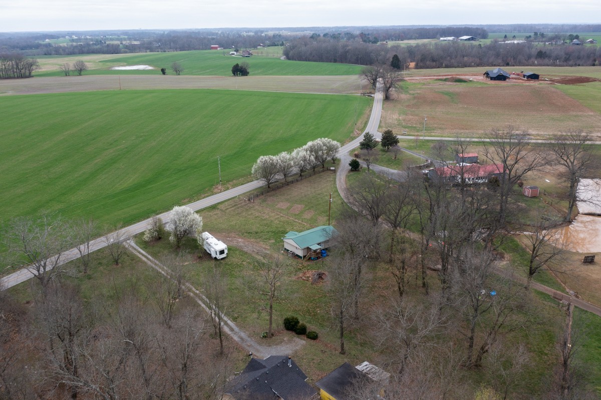 6016 Highland Road Orlinda, TN 37141 - Photo 29 of 34