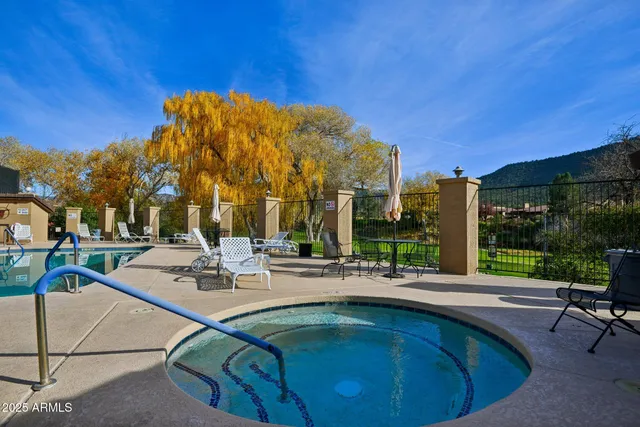$865,000 | 239 Canyon Mesa Drive, Sedona, AZ 86351