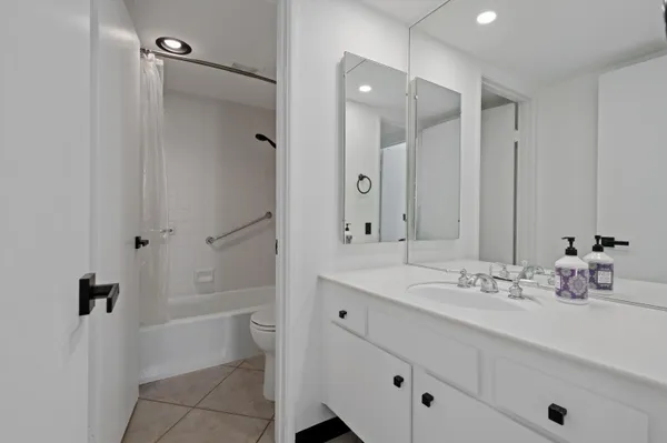 $5,000 | 73476 Dalea Lane, Palm Desert, CA 92260