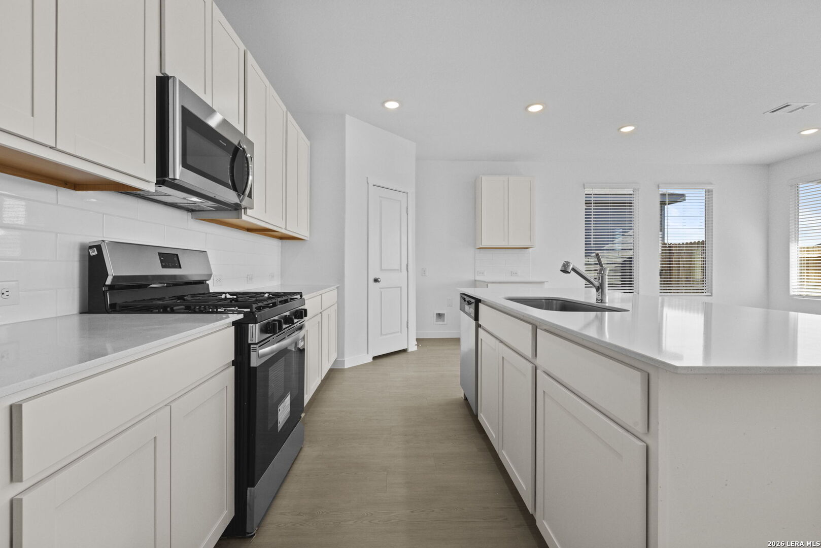 1887 Nuthatch Ridge New Braunfels, TX 78130 - Photo 10 of 33