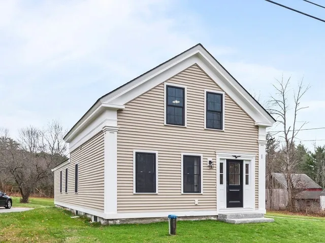 $530,000 | 1 Barre Rd Cutoff, Hubbardston, MA 01452