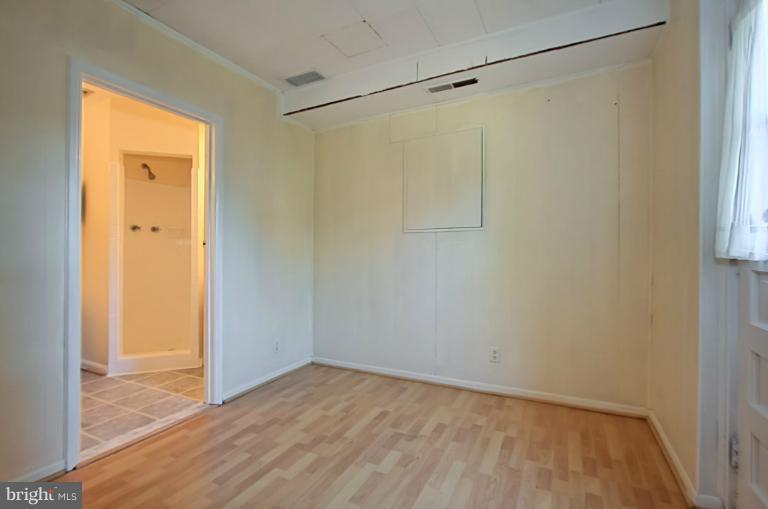 4217 32nd Road South Arlington, VA 22206 - Photo 16 of 27 Interior (General)