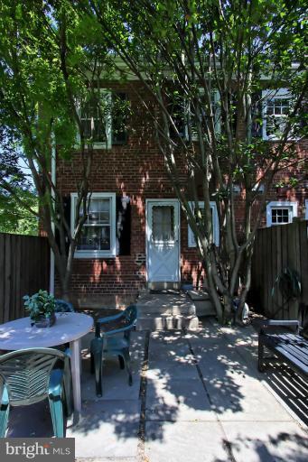 4217 32nd Road South Arlington, VA 22206 - Photo 25 of 27 Exterior (Rear)