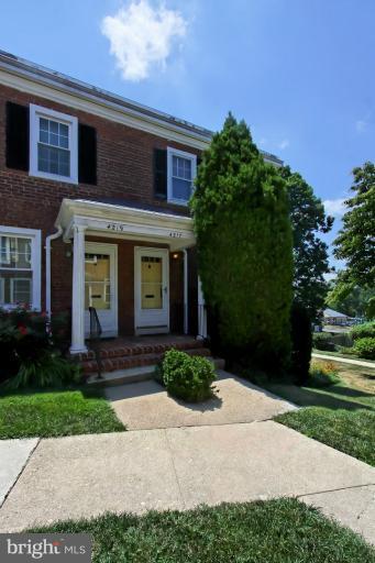 4217 32nd Road South Arlington, VA 22206 - Photo 26 of 27 Exterior (Front)