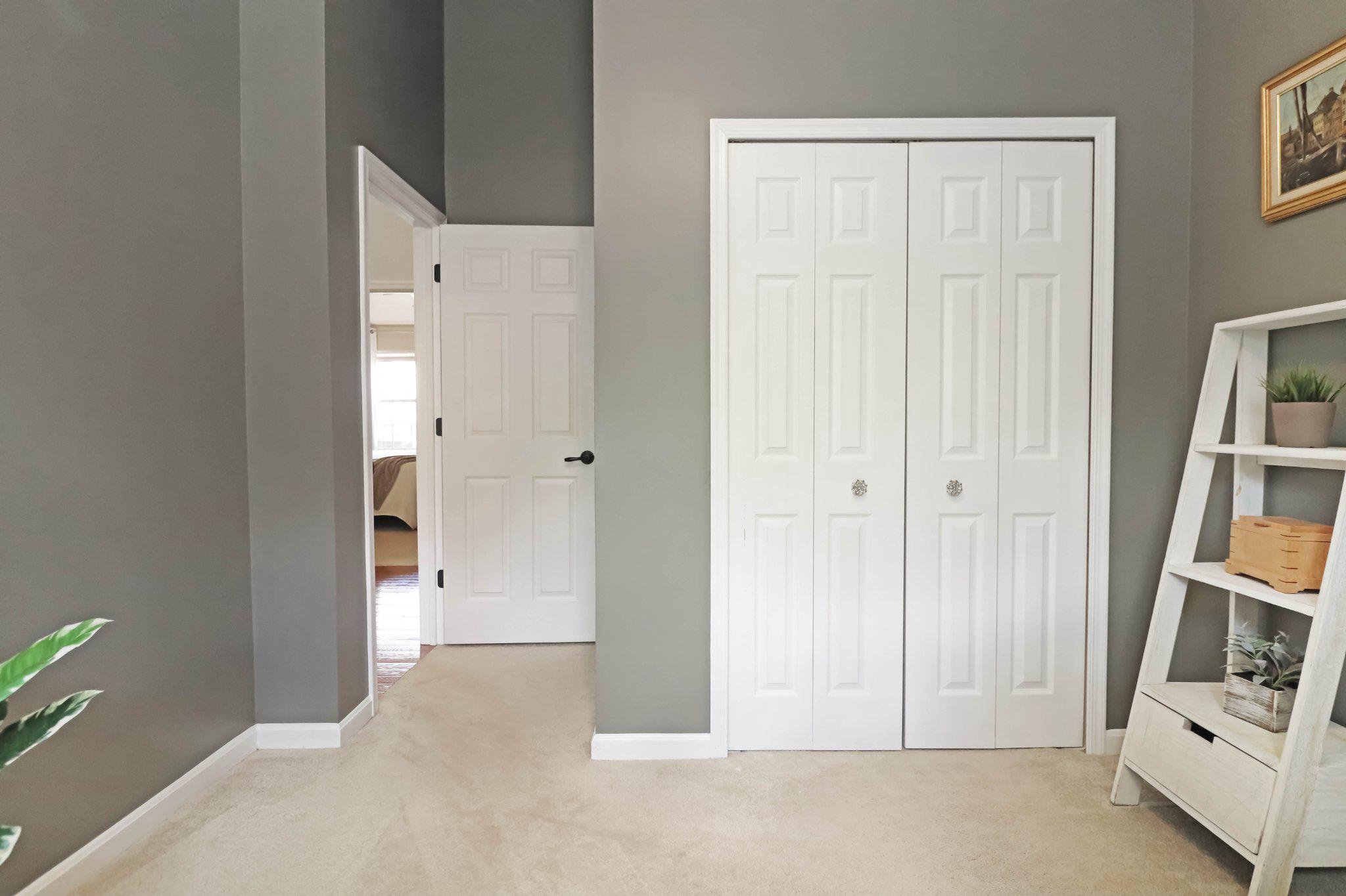 47640 Comer Square Sterling, VA 20165 - Photo 29 of 58 Third upper bedroom.