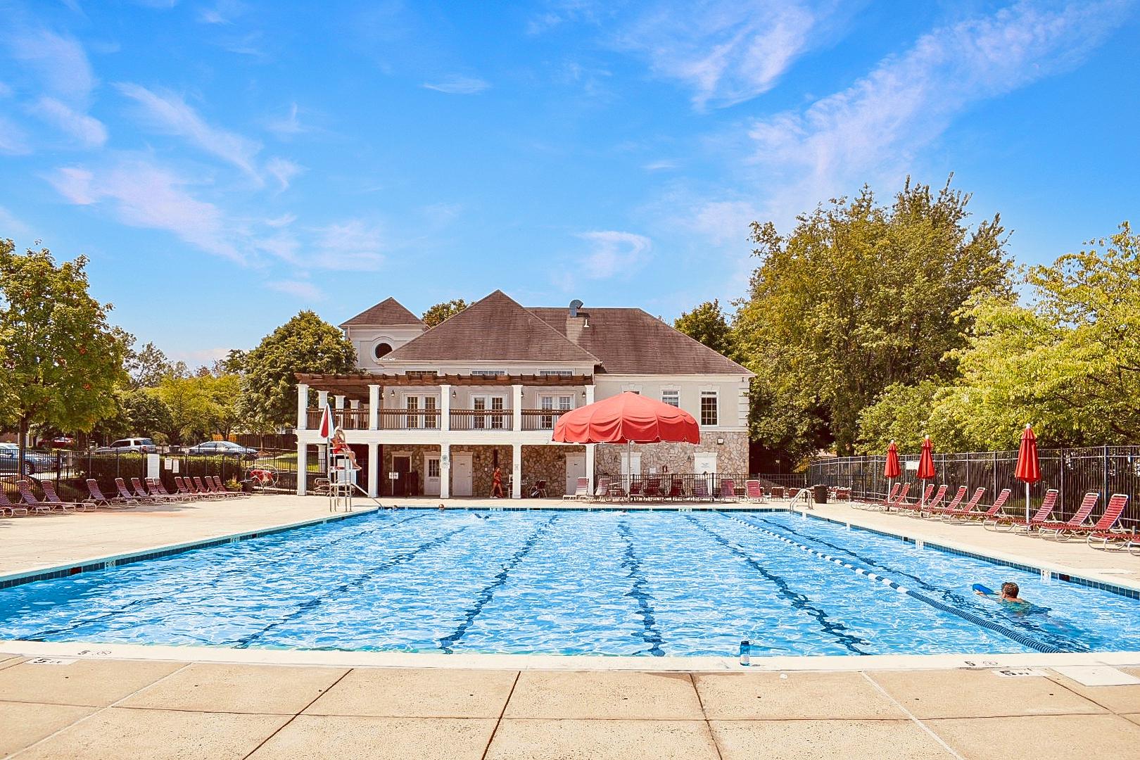 47640 Comer Square Sterling, VA 20165 - Photo 54 of 58 Community pool.