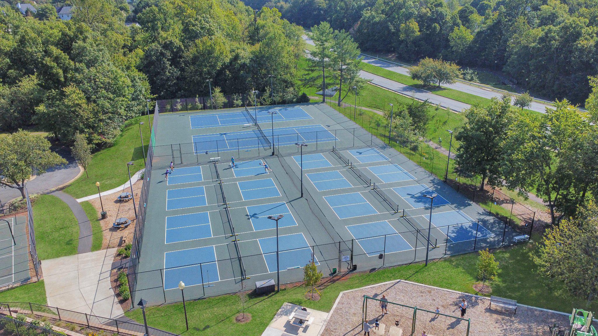 47640 Comer Square Sterling, VA 20165 - Photo 57 of 58 Community tennis courts.