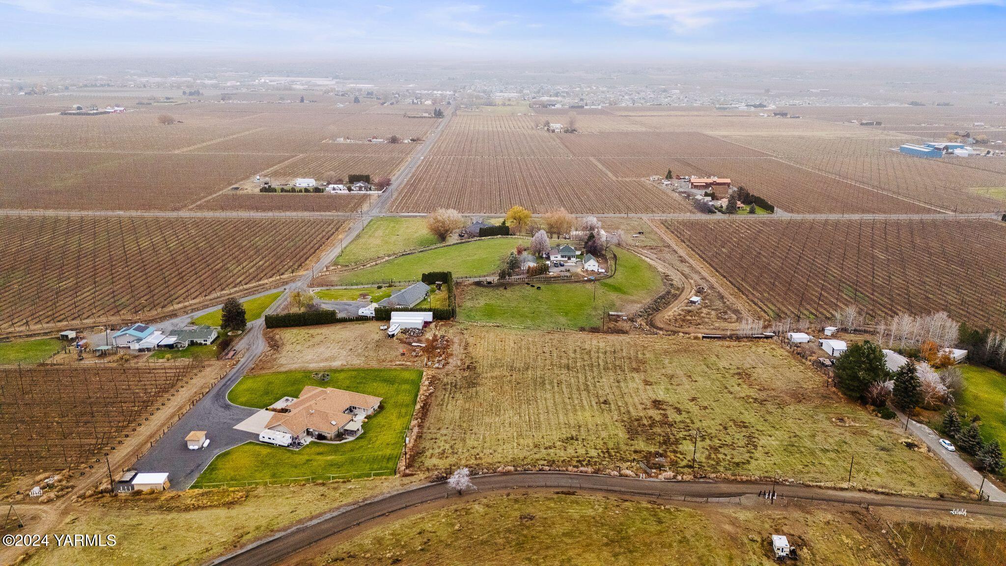 Nka Robillard Road Moxee, WA 98936 - Photo 5 of 11 Robillard Aerials-5 copy