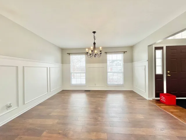 $3,600 | 602 Pearces Ford Road, Oswego, IL 60543