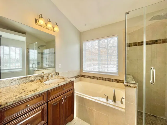 $3,600 | 602 Pearces Ford Road, Oswego, IL 60543