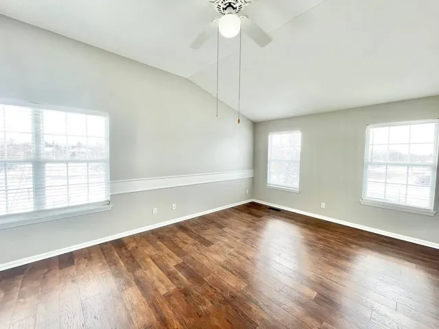 $3,600 | 602 Pearces Ford Road, Oswego, IL 60543