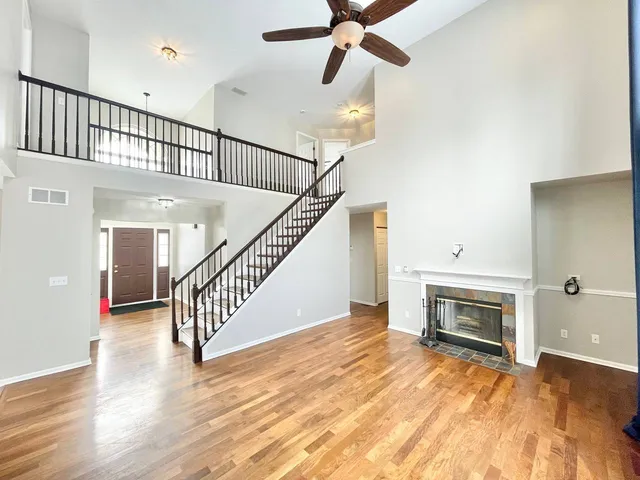 $3,600 | 602 Pearces Ford Road, Oswego, IL 60543