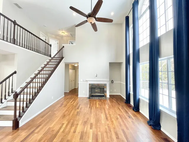 $3,600 | 602 Pearces Ford Road, Oswego, IL 60543