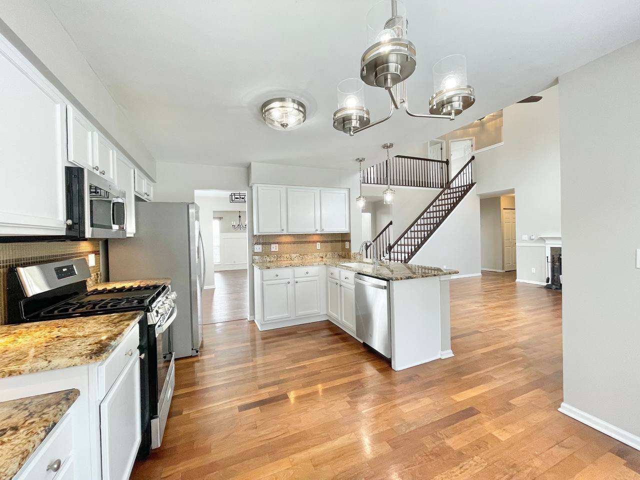 602 Pearces Ford Road Oswego, IL 60543 - Photo 7 of 41