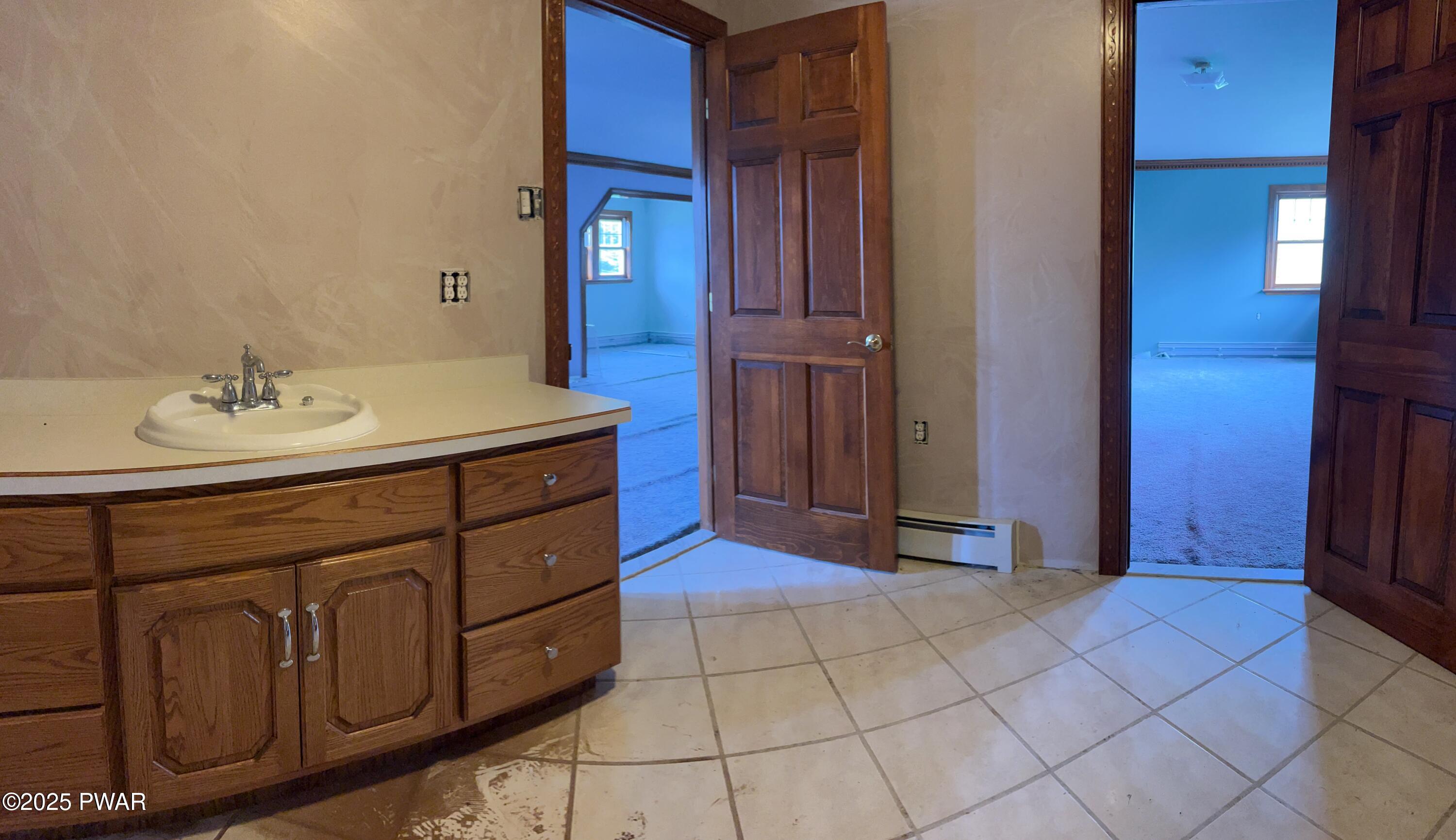 582 Spring Hill Road Moscow, PA 18444 - Photo 49 of 59 BATH
