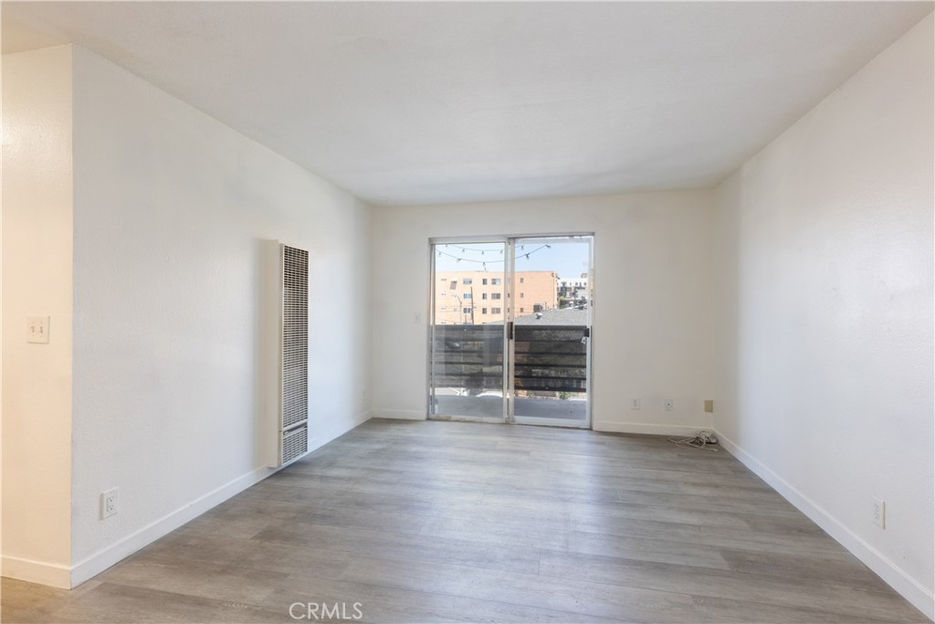 327 Chestnut Avenue, Unit 201 Long Beach, CA 90802 - Photo 11 of 12