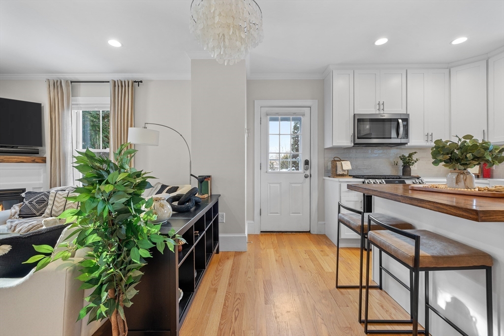 103 Paul Revere Road, Unit 103 Arlington, MA 02476 - Photo 4 of 24