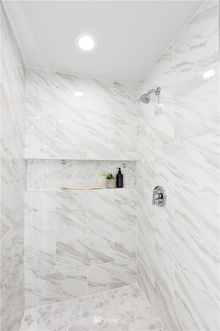 322 170th Place Southwest Bothell, WA 98012 - Photo 24 of 37 a bathroom with a shower