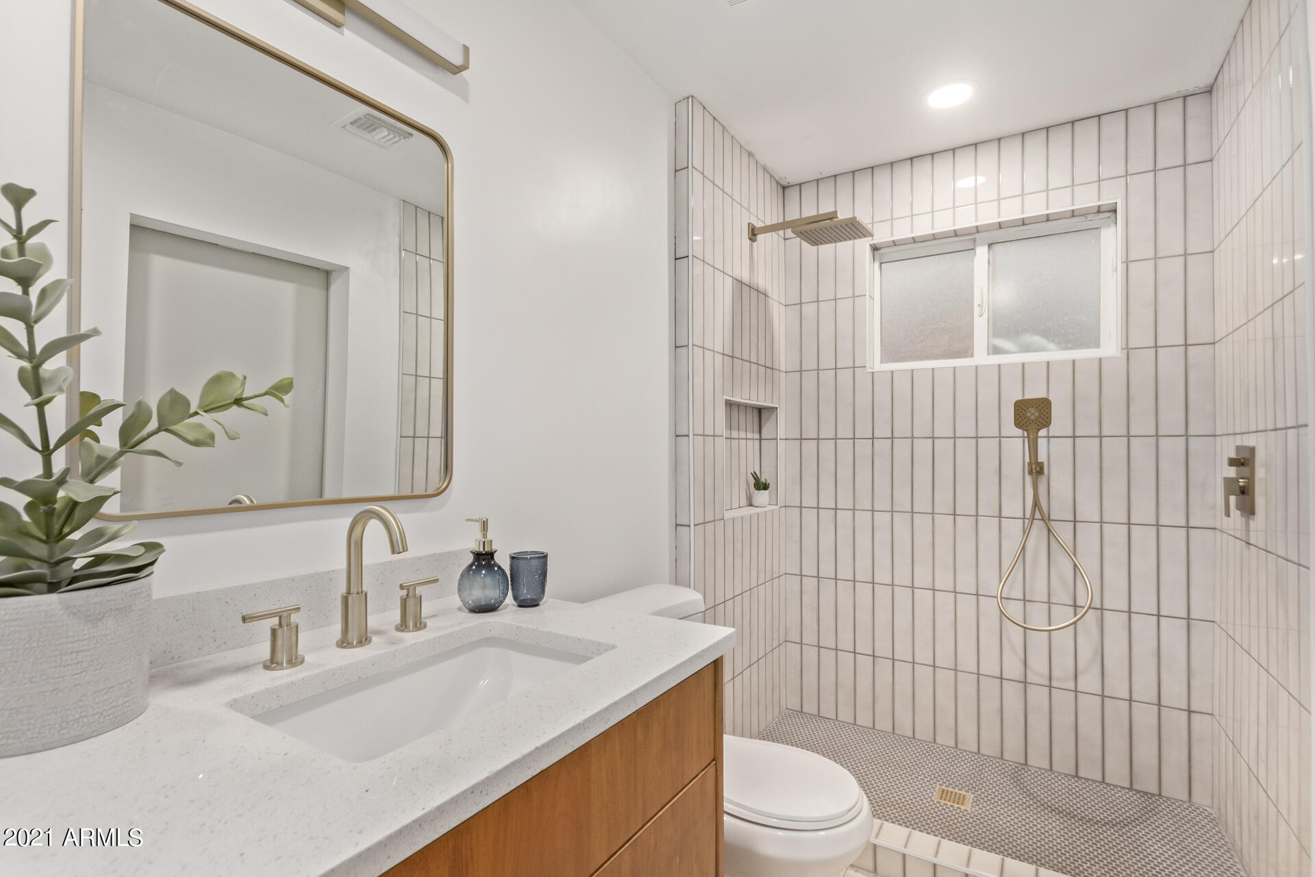 1902 East Granada Road Phoenix, AZ 85006 - Photo 18 of 31 Master Shower
