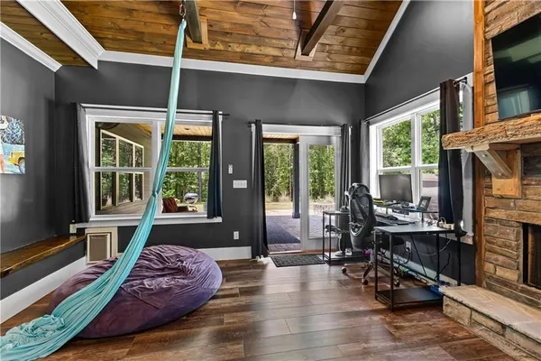 a house view with a outdoor space