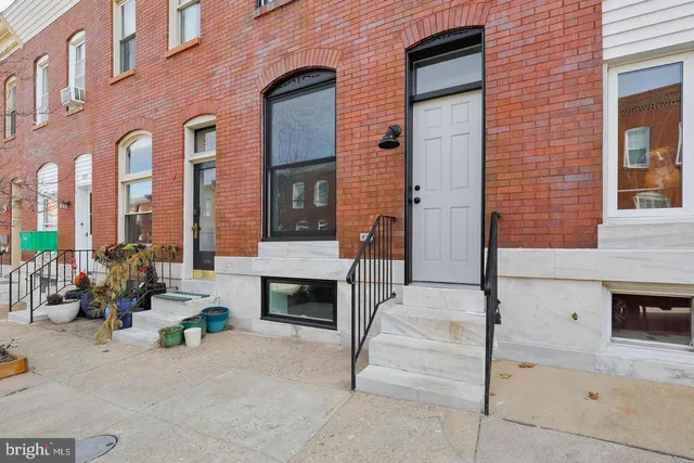 $3,100 | 263 South Robinson Street, Baltimore, MD 21224
