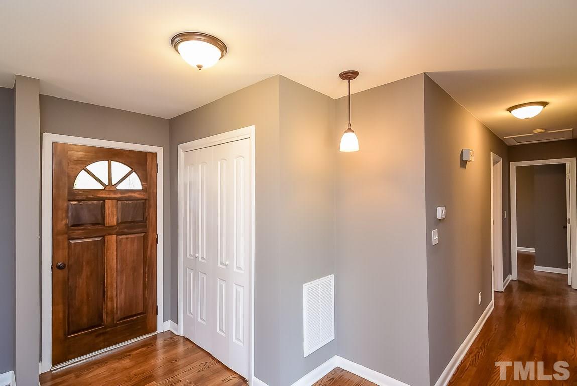 3601 Laurel Circle Raleigh, NC 27612 - Photo 5 of 25 Gallery Image 5