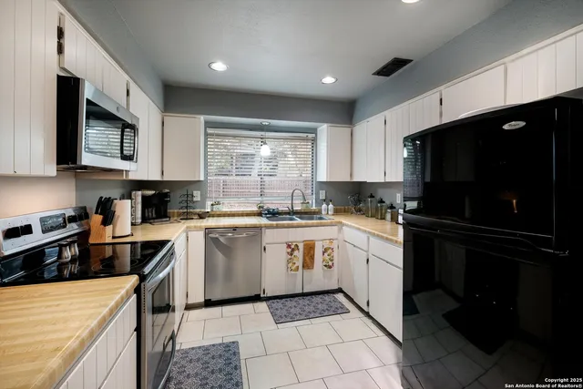 $2,200 | 2607 Lone Summit Street, San Antonio, TX 78247